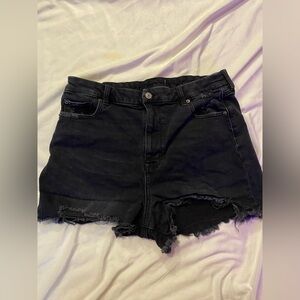 American Eagle Women's Black Distressed Denim Shorts SIZE 16